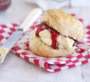 Easy-Fluffy-Scones-bbcgoodfood-300x272