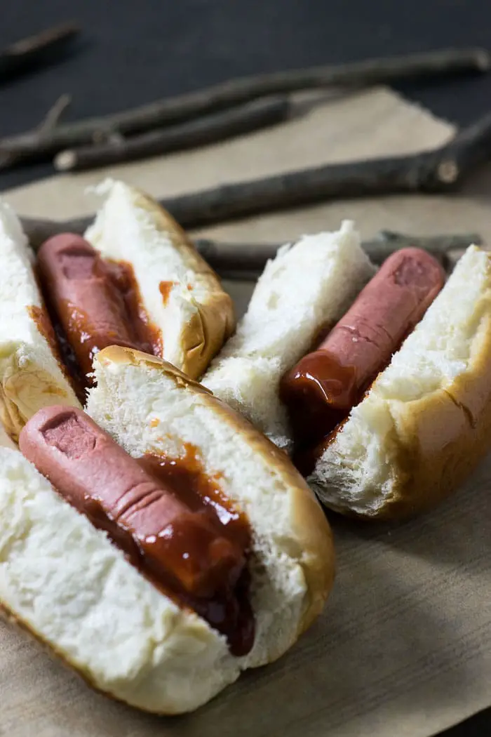 Receita de Halloween: Bloody Finger Hot Dog | Inglês Gourmet