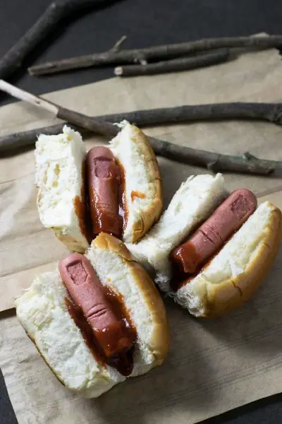 Bloody Finger Hot Dog | Inglês Gourmet